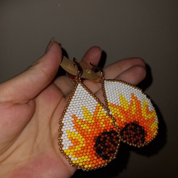 UPDATED 🌻 18K Gold Plated Sunflower Beaded Earrings • Luxury Statement Fringe🌻 - Picture 7 of 8